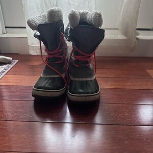 Madewell x Sorel size 8 Winter boot
